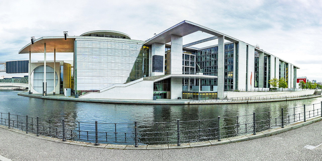 travelview - stock.adobe.com Bundestag