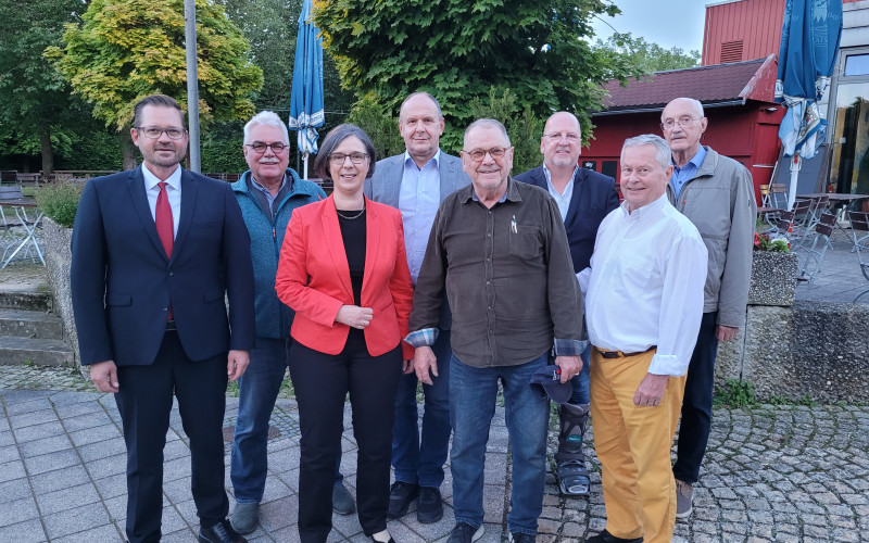 Bildunterschriften folgen 