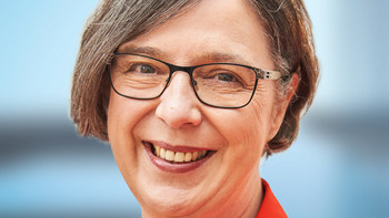 Dr. Ulrike Kirchhoff Dr. Ulrike Kirchhoff