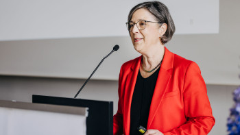Dr. Ulrike Kirchhoff