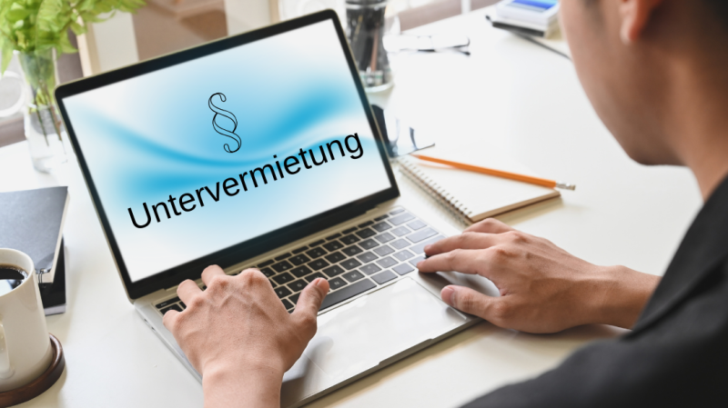 Laptop auf dem "Untervermietung" zu lesen ist Laptop auf dem "Untervermietung" zu lesen ist