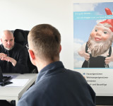 André Wilm bei der Beratung in Husum.JPG