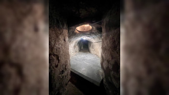 Gruft in der Krypta des Bonner Münsters Foto Bonner Münster