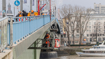 Kontrolle Kennedybrücke Kontrolle Kennedybrücke