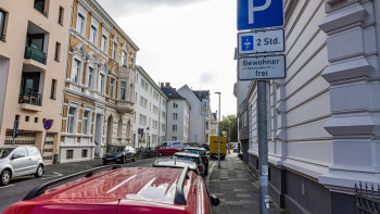 Bewohnerparken wird teurer 1 Schild Bewohnerparken wird teurer 1 Schild