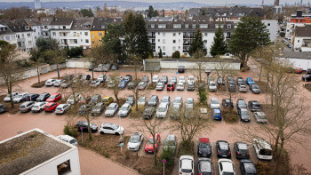 Heckelsbergplatz im Beueler Zentrum Heckelsbergplatz im Beueler Zentrum