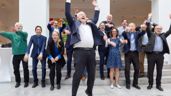 Bonn jubelt Augenblick der Wahrheit Bonn jubelt Augenblick der Wahrheit