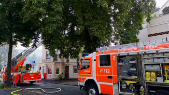 Themenbild Menschenrettung bei Wohnungsbrand Themenbild Menschenrettung bei Wohnungsbrand