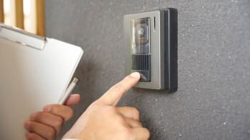 Symbolbild_Klingeln_820px Betrüger