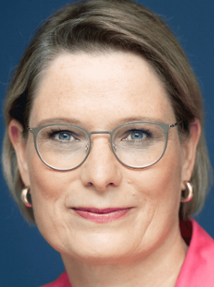 BMin_Hubig Porträt Foto Bundesregierun