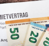Mietvertrag mit Geld