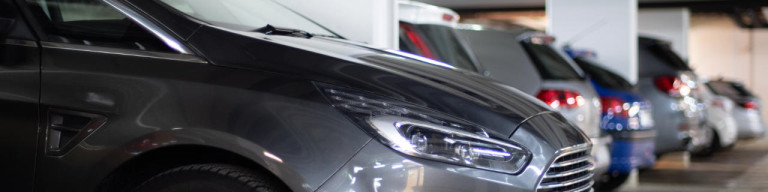 Autos in Tiefgarage