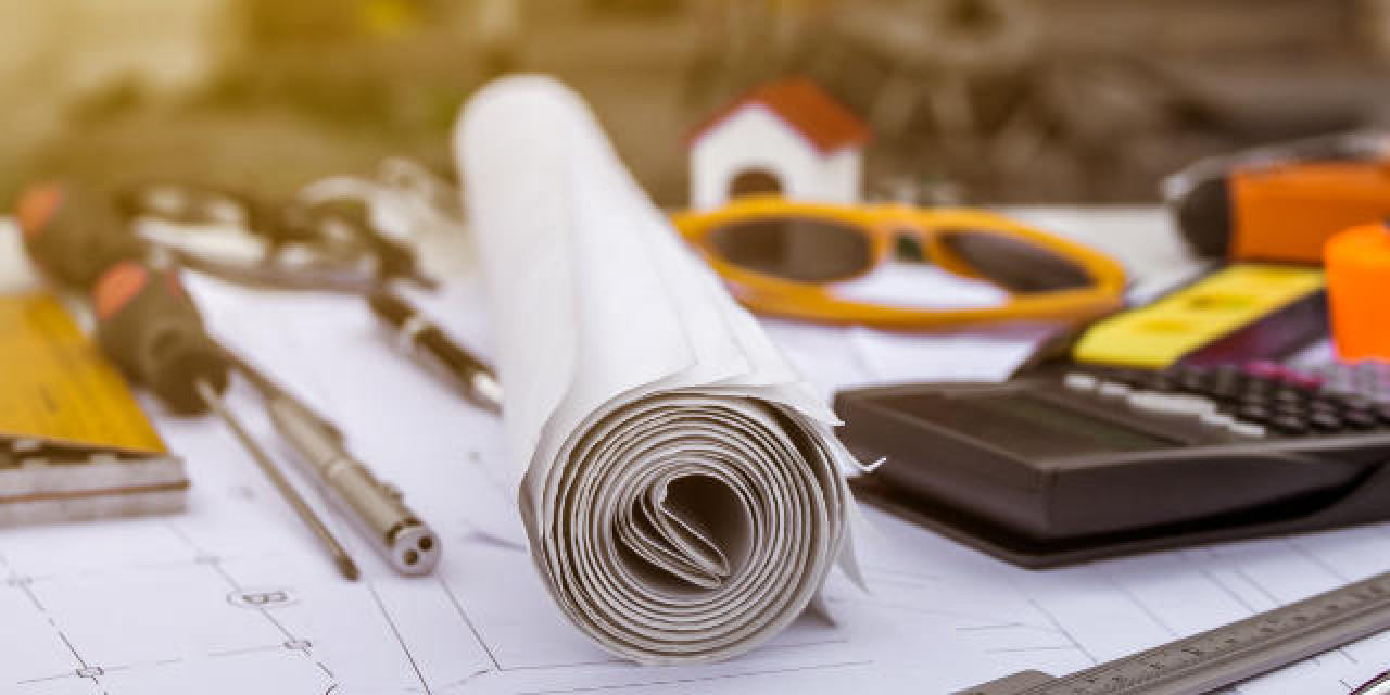 Werkzeuge und Bauplan