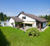Einfamilienhaus mit Garten