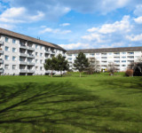 Mehrfamilienhaus mit großem Garten