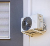 Außeninstallation Split-Klimagerät