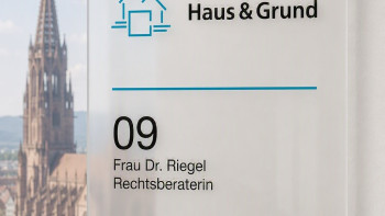 Dr. Riegel