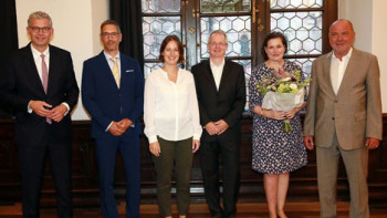 Vorstand und Geschäftsführung