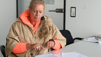 Mitglied während der Beratung.JPG