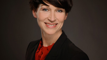 Dr. Sabine Ponader