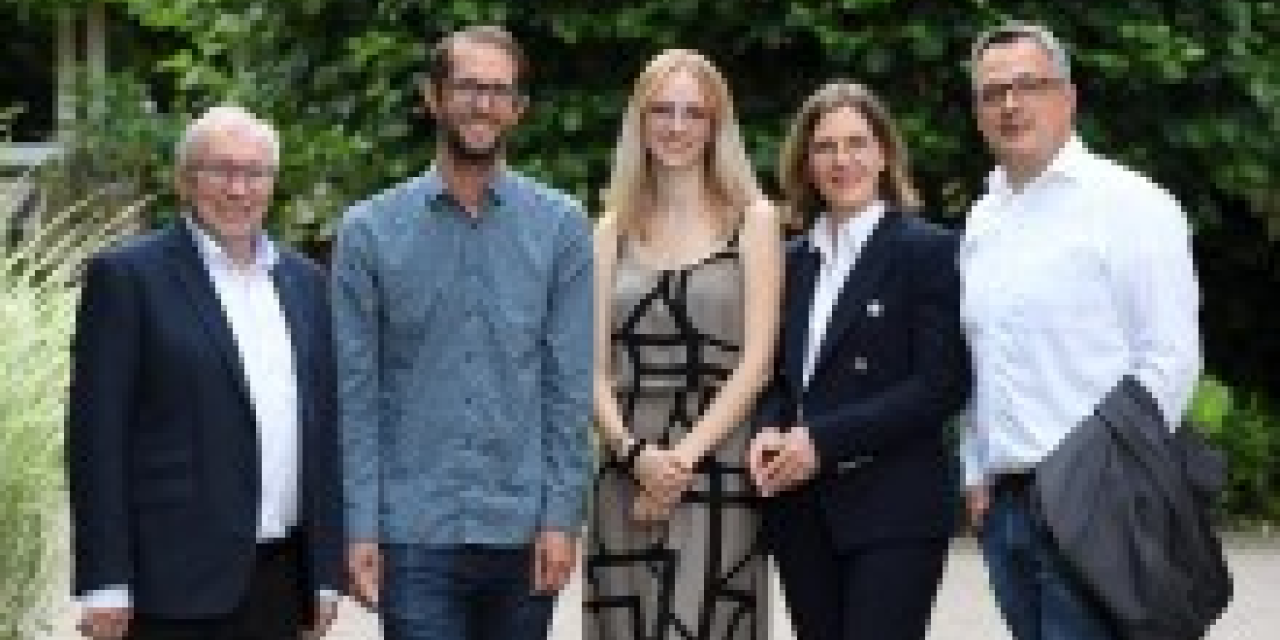 Vorstand und Geschäftsführung