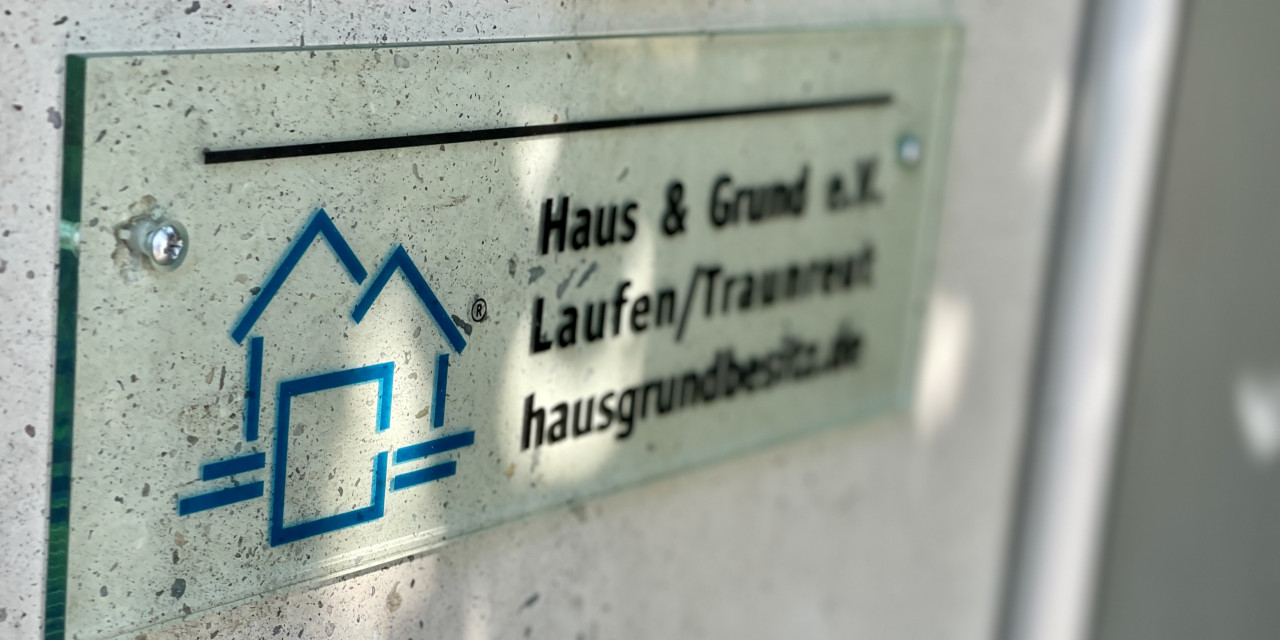 unser Büro: Niedervillern 8, 83410 Laufen unser Büro: Niedervillern 8, 83410 Laufen