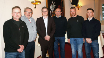 Gehören dem aktuellen Vorstand von Haus & Grund Minden an: (V. l.) Friedemann Krien, Michael Lax, Dr. Andreas Pieper (Vorsitzender), Thomas Horstmann und die beiden neu gewählten Vorstandsmitglieder René Partzsch und Fabian Dankowski. Foto: Christian Weber