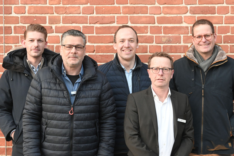 Münsterdorf Vorstand02-hell.jpg Münsterdorf Vorstand02-hell.jpg