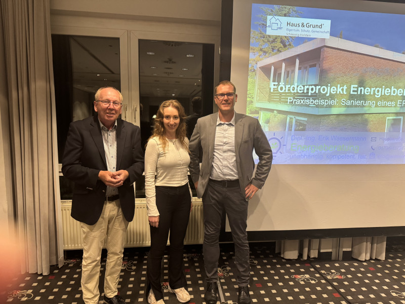 Herr Prühs, Frau Kugel und Herr Wassermann bei der Vortragsveranstaltung