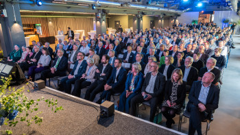 Blick in die voll besetzte Veranstaltungshalle während des Landesverbandstags von Haus & Grund Schleswig-Holstein.