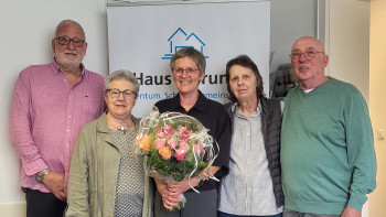 die ehemaligen Mitarbeiter gratulieren